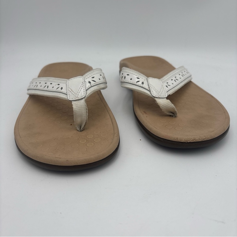 Vionic White and Tan Sandals for Women - Picture 3 of 7